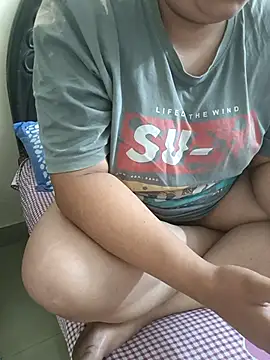 Snapshot of payal_261072_ chatting on 8, 10, 2025 payal 261072 online show from 8, 10, 2025