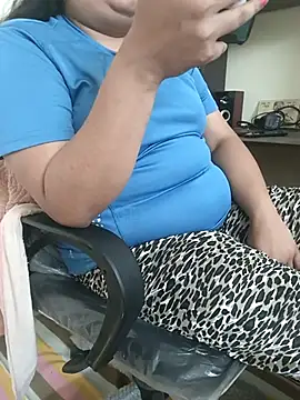 Snapshot of payal_261072_ chatting on 26, 10, 2025 payal 261072 online show from 26, 10, 2025