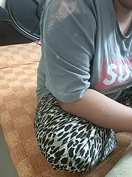 Snapshot of payal_261072_ chatting on 2, 12, 2025 payal 261072 online show from 2, 12, 2025