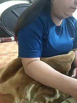 Snapshot of payal_261072_ chatting on 3, 12, 2025 payal 261072 online show from 3, 12, 2025