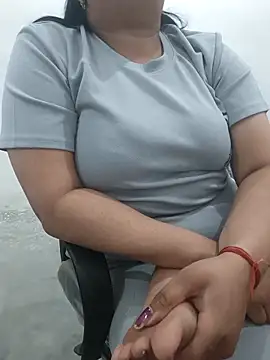 Snapshot of payal_261072_ chatting on 5, 3, 2026 payal 261072 online show from 5, 3, 2026