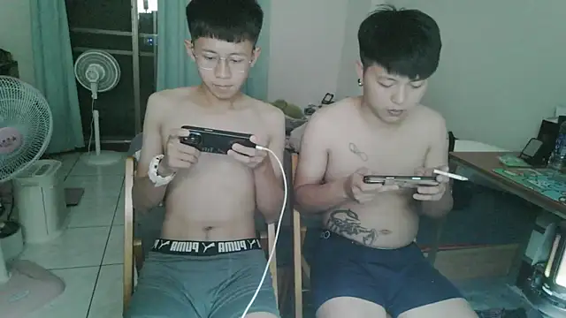 zhu000000 online show from 19, 4, 2026