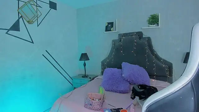 SarahCastro1  online show from 28, 7, 2026