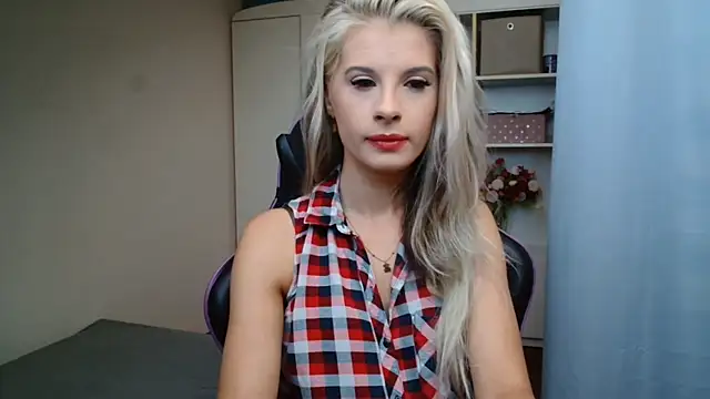 KristineGlow online show from 28, 7, 2026