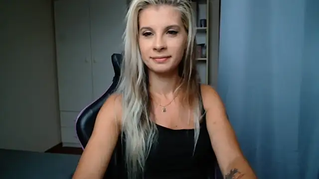 KristineGlow online show from 7, 8, 2026