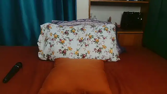 Keishaa-77 online show from 22, 4, 2026