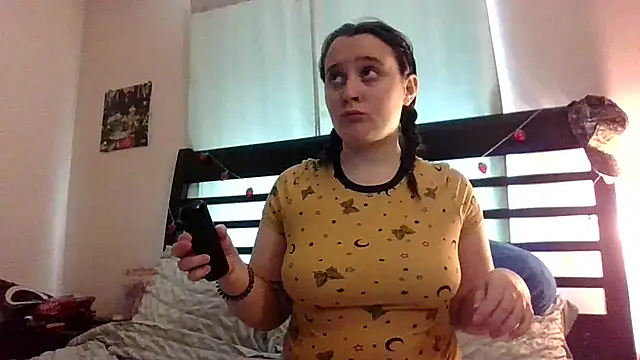 Snapshot of Shadow_Slut chatting on 27, 9, 2025 Shadow Slut online show from 27, 9, 2025