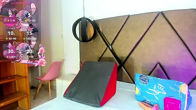 PenelopeGuzman   online show from 20, 4, 2026