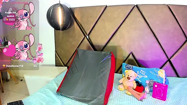 PenelopeGuzman   online show from 22, 7, 2026