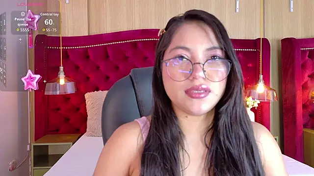 kendalFox  online show from 2, 10, 2025