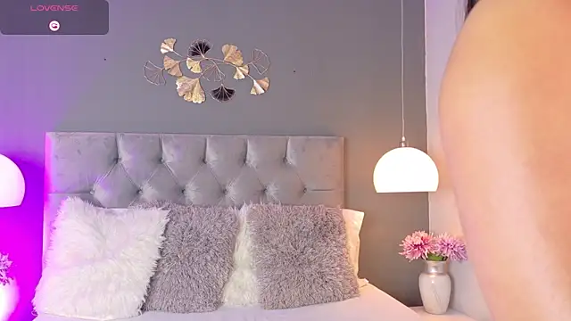 kendalFox  online show from 6, 3, 2026