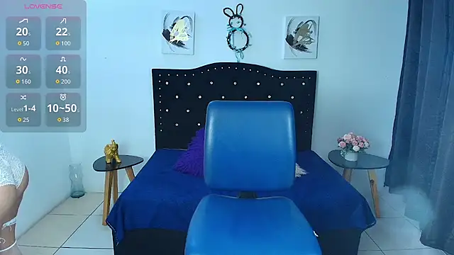 SammySmall F w online show from 20, 11, 2025