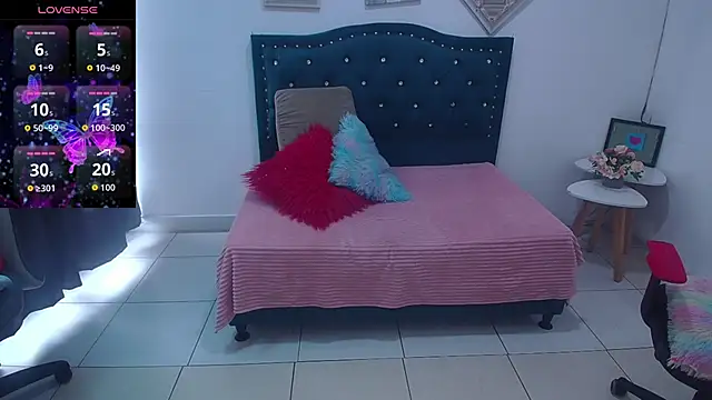 SammySmall F w online show from 5, 3, 2026