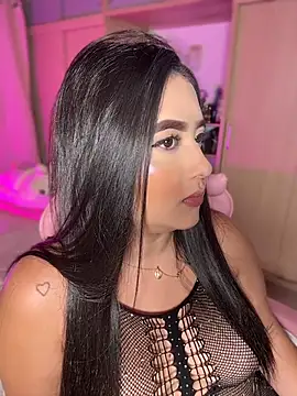Emiily Moore1 online show from 13, 6, 2026