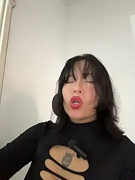 aliciia 23 online show from 8, 11, 2025