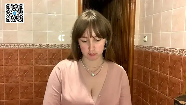 MaroonMoon  online show from 27, 9, 2025