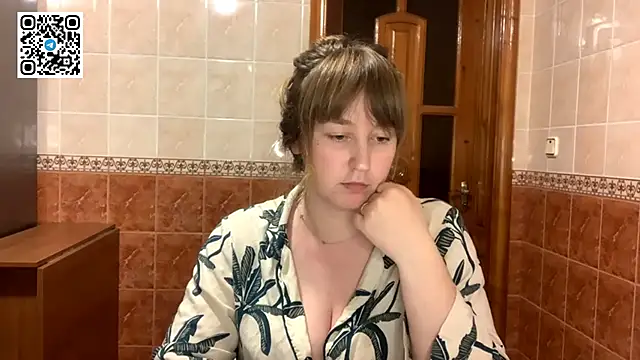 MaroonMoon  online show from 9, 11, 2025