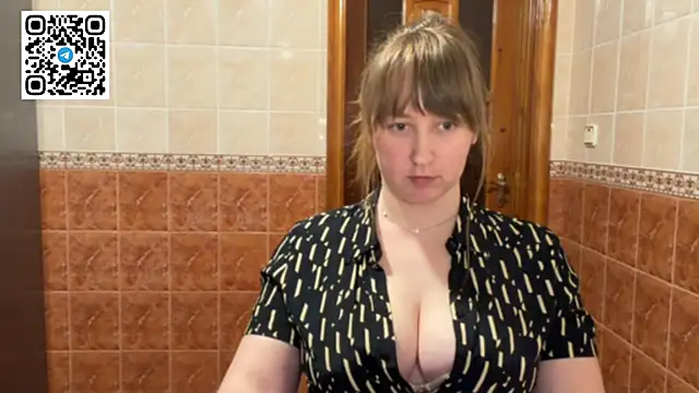 MaroonMoon  online show from 26, 4, 2026