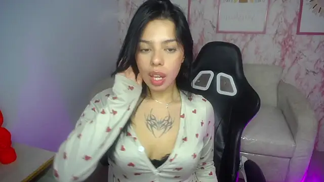 Channel Garcia ch1 online show from 19, 4, 2026