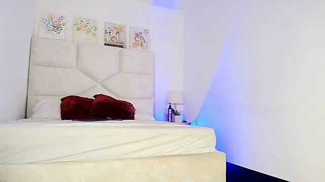 elizawiliamst online show from 24, 4, 2026