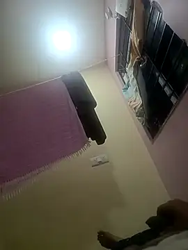 Snapshot of bobby3374 chatting on 17, 9, 2025 bobby3374 online show from 17, 9, 2025