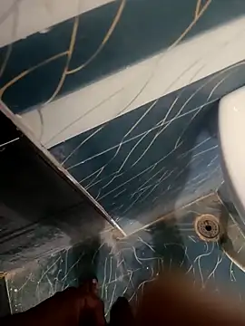 Snapshot of bobby3374 chatting on 14, 10, 2025 bobby3374 online show from 14, 10, 2025