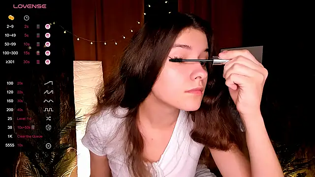 Snapshot of amy_cute_cat chatting on 15, 10, 2025 amy cute cat online show from 15, 10, 2025