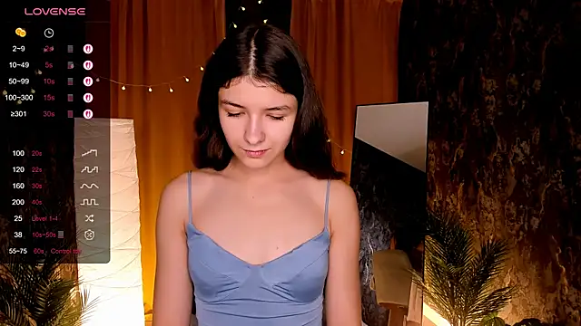 Snapshot of amy_cute_cat chatting on 18, 10, 2025 amy cute cat online show from 18, 10, 2025