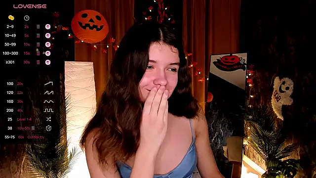 Snapshot of amy_cute_cat chatting on 29, 10, 2025 amy cute cat online show from 29, 10, 2025