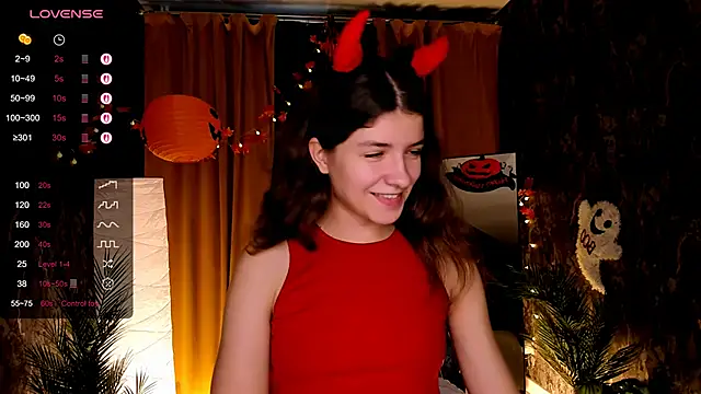 Snapshot of amy_cute_cat chatting on 31, 10, 2025 amy cute cat online show from 31, 10, 2025