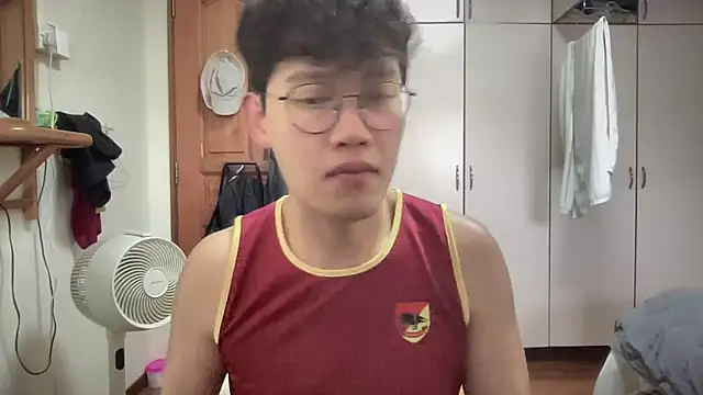 Passionatetwink2 online show from 22, 9, 2025