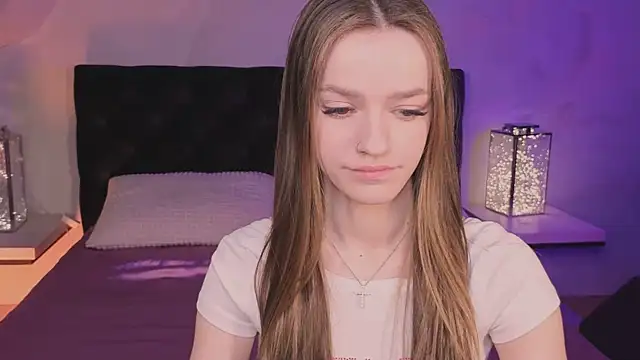 E l i z e  online show from 21, 4, 2026