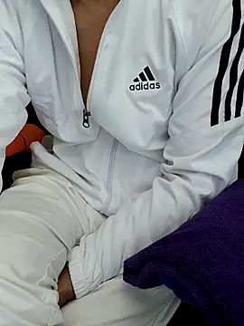 Snapshot of chocolate_alone chatting on 24, 10, 2025 chocolate alone online show from 24, 10, 2025