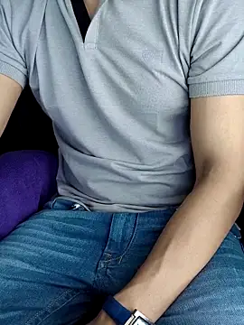 Snapshot of chocolate_alone chatting on 30, 10, 2025 chocolate alone online show from 30, 10, 2025