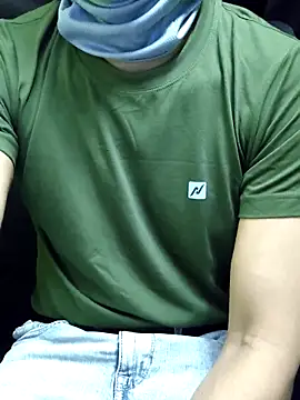 Snapshot of chocolate_alone chatting on 8, 11, 2025 chocolate alone online show from 8, 11, 2025