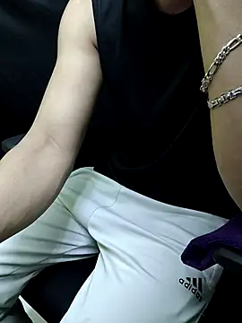 Snapshot of chocolate_alone chatting on 11, 11, 2025 chocolate alone online show from 11, 11, 2025