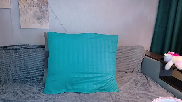 KikiMoor online show from 20, 9, 2025