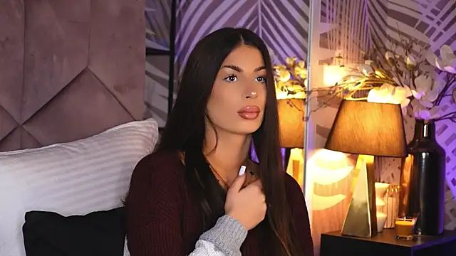 EvaRhea online show from 28, 11, 2025