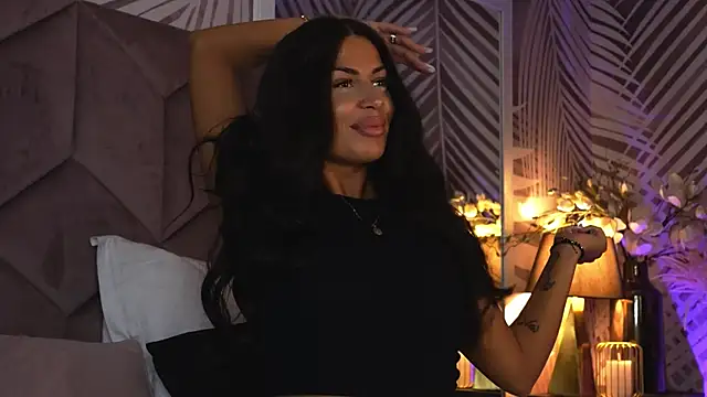 EvaRhea online show from 27, 4, 2026