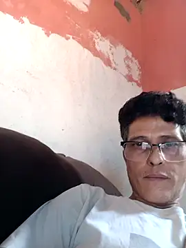 amandinha68 online show from 15, 9, 2025