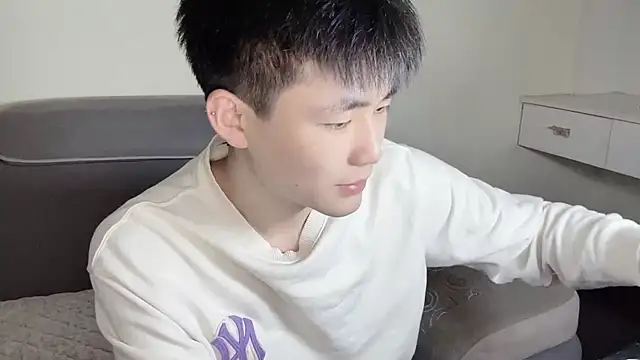 Snapshot of xiaoyang5200 chatting on 21, 10, 2025 xiaoyang5200 online show from 21, 10, 2025