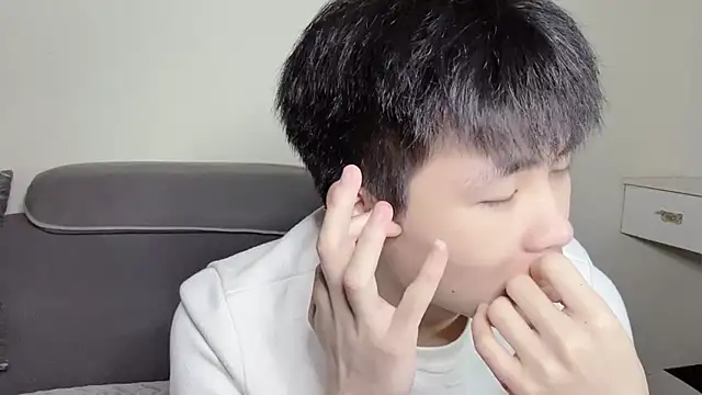 Snapshot of xiaoyang5200 chatting on 3, 11, 2025 xiaoyang5200 online show from 3, 11, 2025