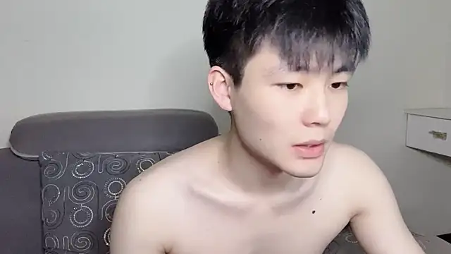 Snapshot of xiaoyang5200 chatting on 17, 11, 2025 xiaoyang5200 online show from 17, 11, 2025