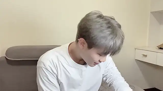 Snapshot of xiaoyang5200 chatting on 10, 1, 2026 xiaoyang5200 online show from 10, 1, 2026