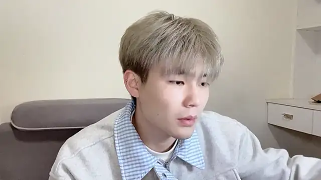 Snapshot of xiaoyang5200 chatting on 19, 1, 2026 xiaoyang5200 online show from 19, 1, 2026