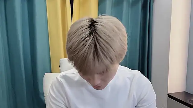 Snapshot of xiaoyang5200 chatting on 27, 2, 2026 xiaoyang5200 online show from 27, 2, 2026