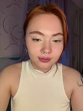 LunaMillie online show from 25, 4, 2026