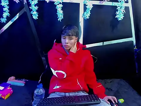 Snapshot of Bruno_Cruzz chatting on 13, 9, 2025 Bruno Cruzz online show from 13, 9, 2025