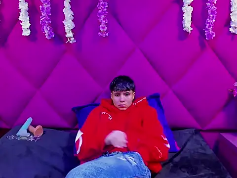 Snapshot of Bruno_Cruzz chatting on 19, 9, 2025 Bruno Cruzz online show from 19, 9, 2025