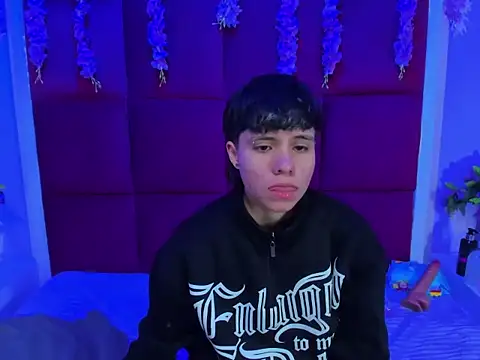 Snapshot of Bruno_Cruzz chatting on 3, 10, 2025 Bruno Cruzz online show from 3, 10, 2025